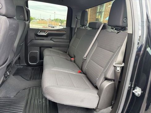 Used 2025 Chevrolet Silverado 1500 LT AWD/4WD image 14