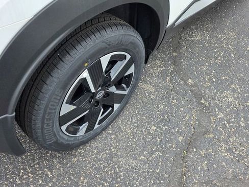New 2026 Nissan Kicks SV w/ SV Premium Package AWD/4WD image 29