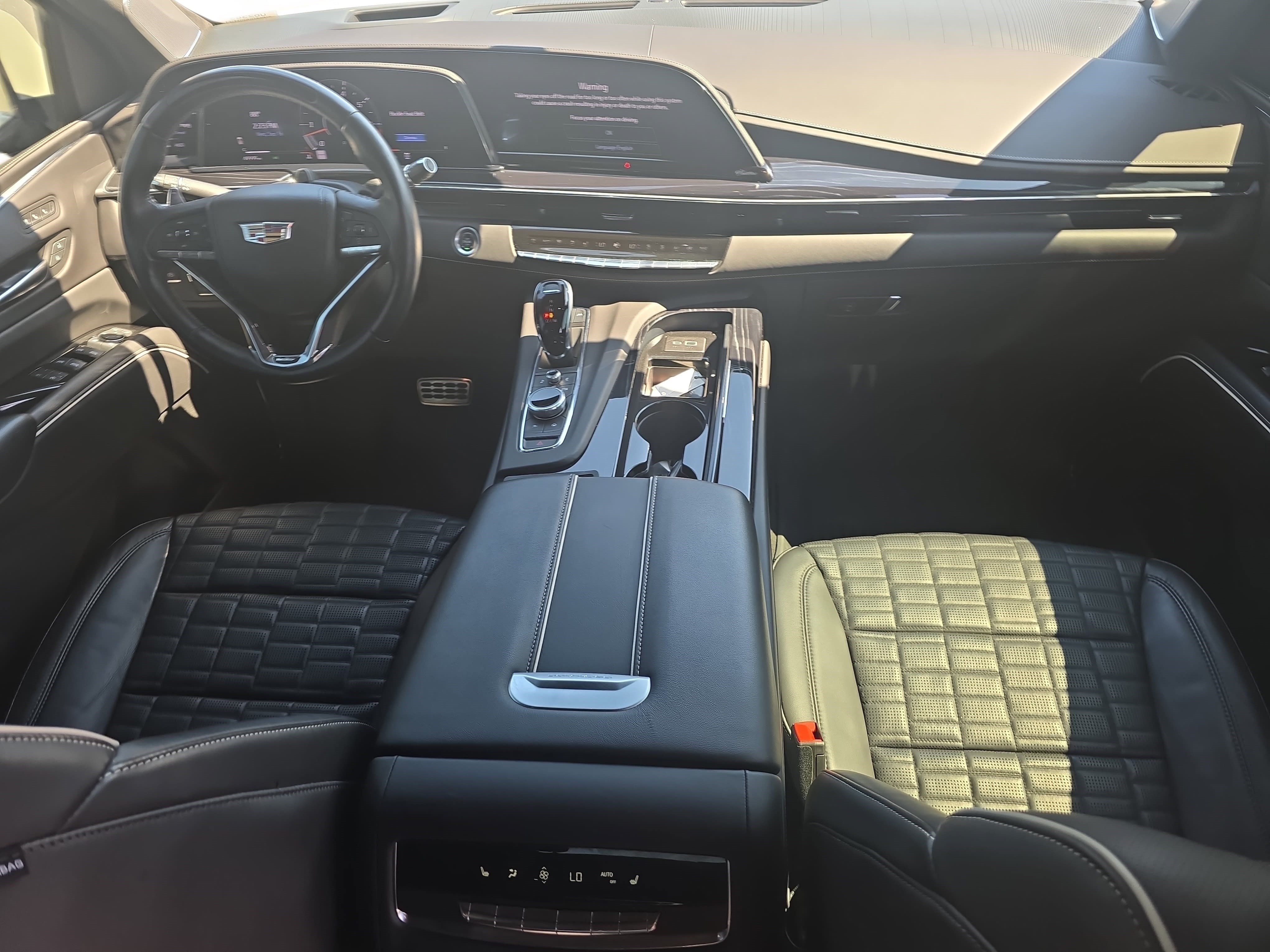 Certified 2024 Cadillac Escalade V w/ LPO, ONYX Package AWD/4WD image 9