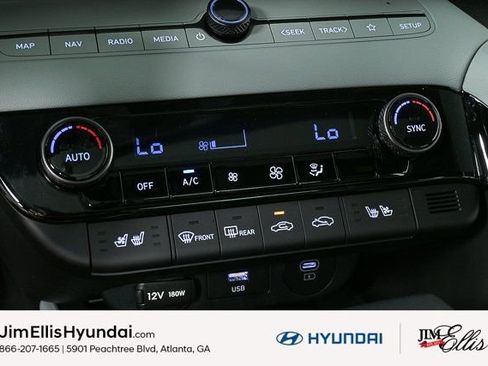 Certified 2025 Hyundai Elantra Limited w/ Cargo Package image 30