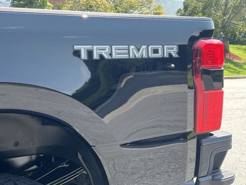 New 2026 Ford F250 Lariat w/ Tremor Off-Road Package AWD/4WD image 31