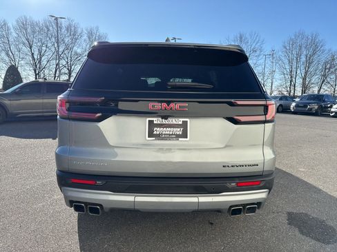 Used 2024 GMC Acadia Elevation w/ Luxury Package image 5