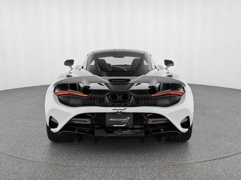 New 2026 McLaren 750S image 4