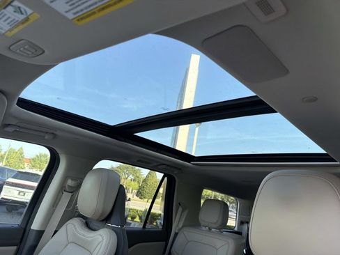 Used 2023 Lincoln Navigator Reserve RWD image 33