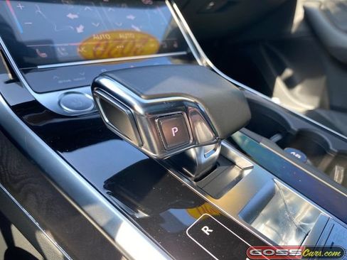 Used 2020 Audi Q8 Prestige AWD/4WD image 13