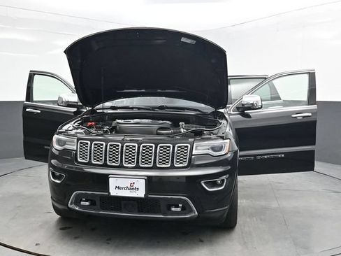 Used 2019 Jeep Grand Cherokee Overland AWD/4WD image 43