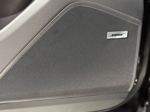 Used 2025 Porsche Cayenne Coupe AWD/4WD image 47