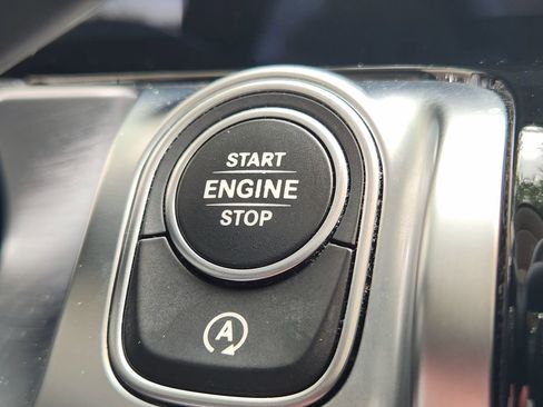 Used 2021 Mercedes-Benz GLB 250 image 20