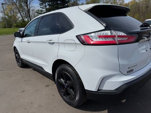 Used 2019 Ford Edge SE FWD image 10