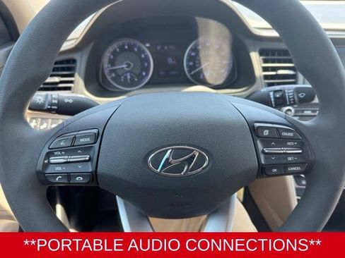 Used 2019 Hyundai Elantra SEL FWD image 13