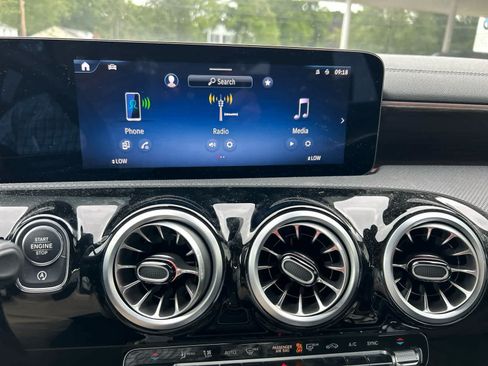Used 2024 Mercedes-Benz CLA 250 4MATIC image 12