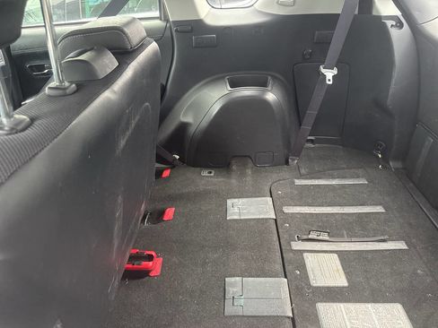 Used 2010 Mitsubishi Outlander GT image 8