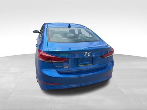 Used 2017 Hyundai Elantra SE FWD image 24