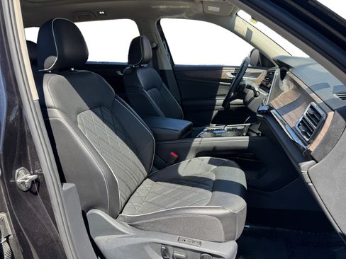 Used 2025 Volkswagen Atlas SEL Premium R-Line AWD/4WD image 15