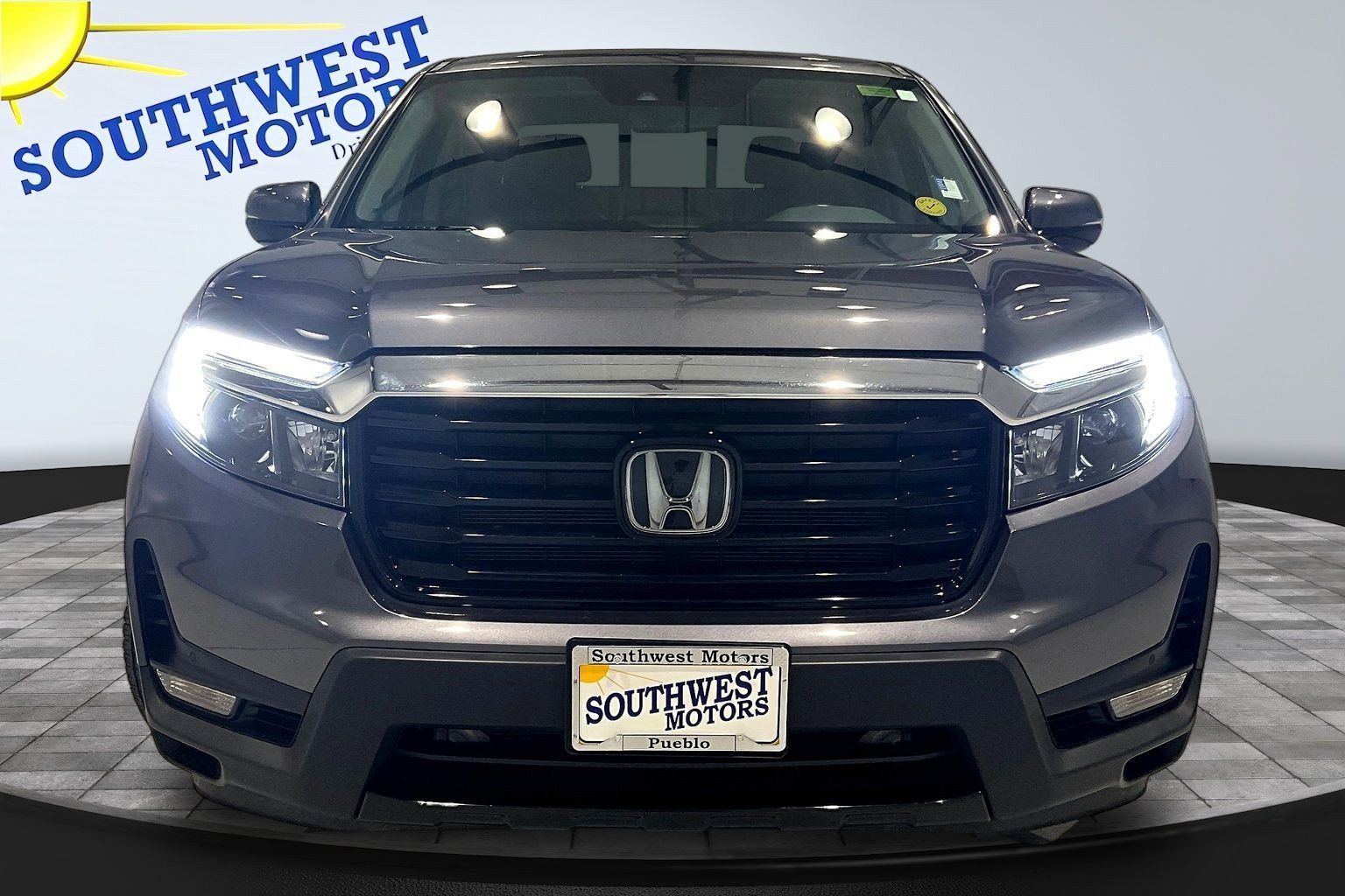 Used 2023 Honda Ridgeline RTL-E image 2