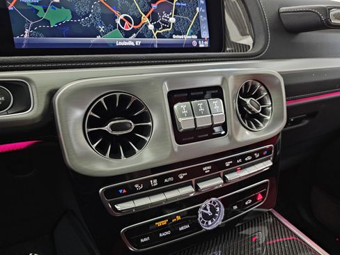 Used 2023 Mercedes-Benz G 550 image 34