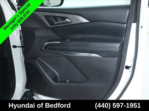 Used 2026 Chevrolet Traverse LT AWD/4WD image 40