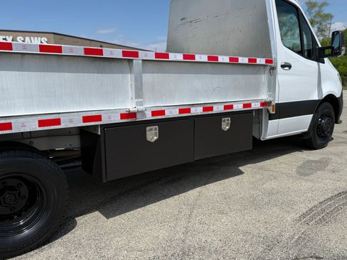 Used 2019 Mercedes-Benz Sprinter 170 w/ Chrome Grille Package image 11
