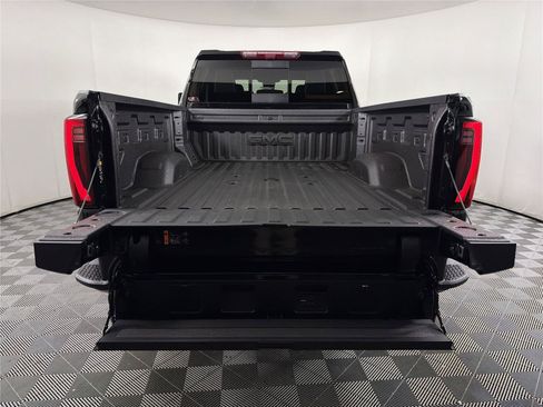 New 2026 GMC Sierra 2500 Denali Ultimate AWD/4WD image 16