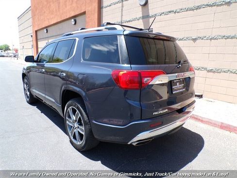 Used 2018 GMC Acadia Denali w/ Technology Package FWD image 8