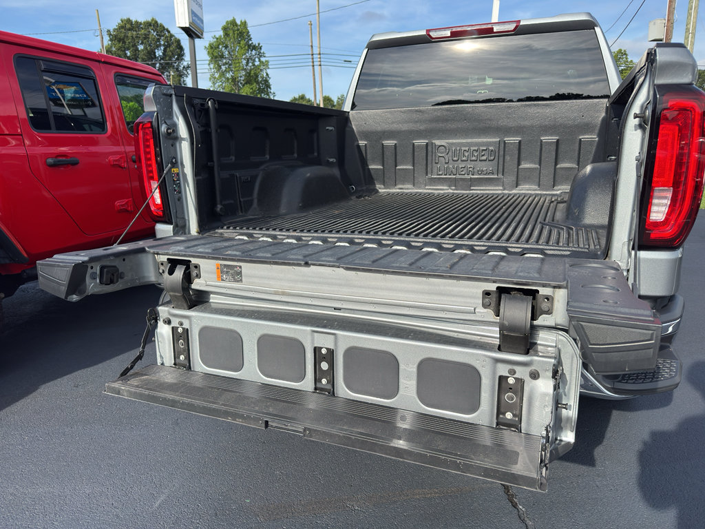 Used 2025 GMC Sierra 1500 SLT AWD/4WD image 8