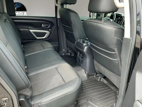 Used 2017 Nissan Titan PRO-4X image 20