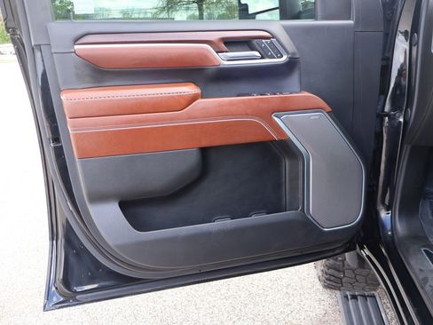 Used 2024 GMC Sierra 3500 Denali Ultimate AWD/4WD image 25