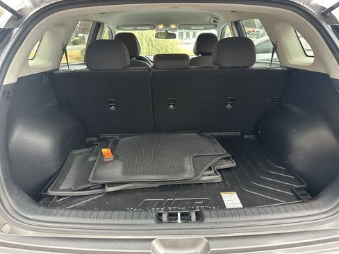 Used 2017 Kia Niro LX image 23