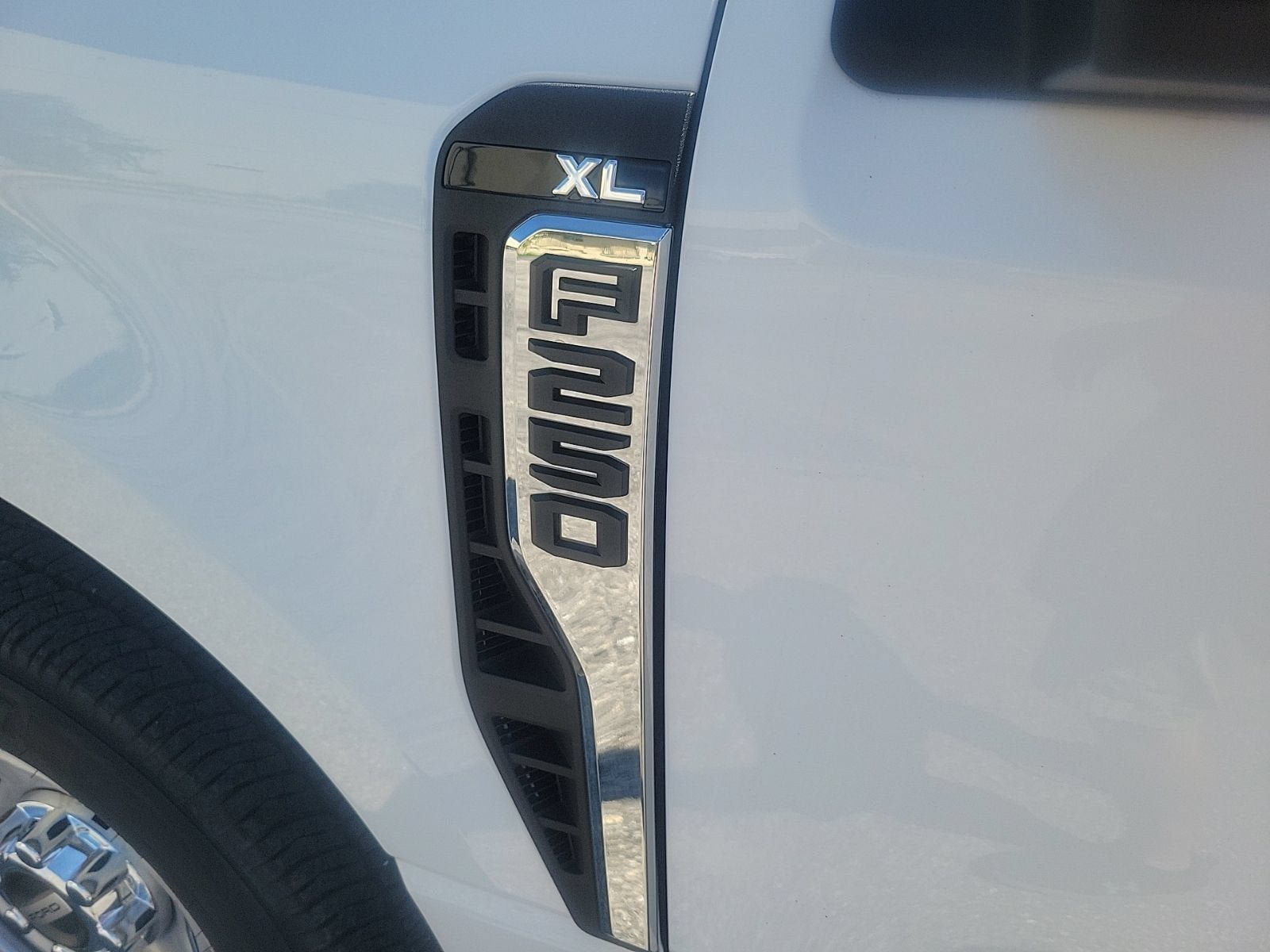 Used 2023 Ford F250 XL w/ XL Chrome Package RWD image 15