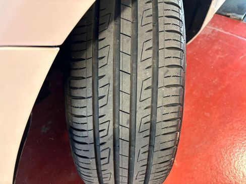Used 2013 MAZDA MAZDA3 i Sport image 35
