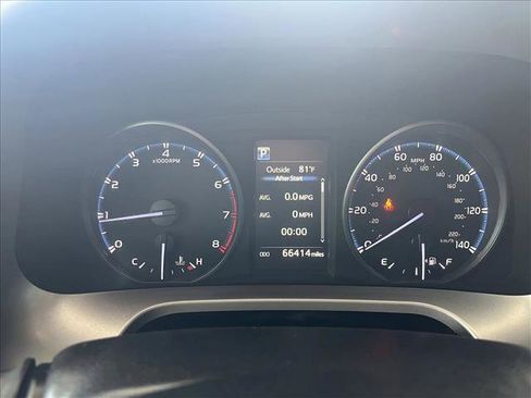 Used 2018 Toyota RAV4 LE w/ Carpet Mat Package FWD image 12