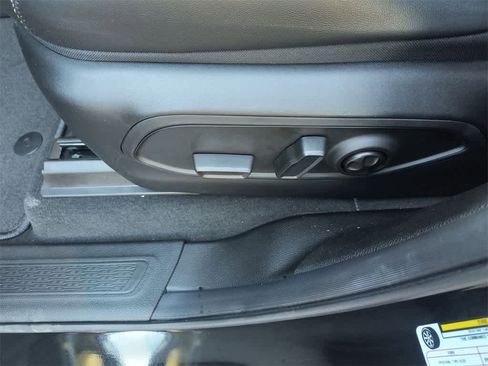 New 2025 Jeep Grand Cherokee L Laredo image 12