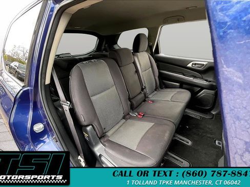 Used 2020 Nissan Pathfinder SV FWD image 25