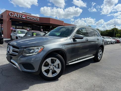 Used 2017 Mercedes-Benz GLC 300 4MATIC image 1