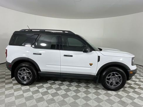 Used 2024 Ford Bronco Sport Badlands image 9