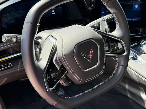 Used 2025 Chevrolet Corvette Stingray Preferred Conv w/ Z51 Performance Package RWD image 12