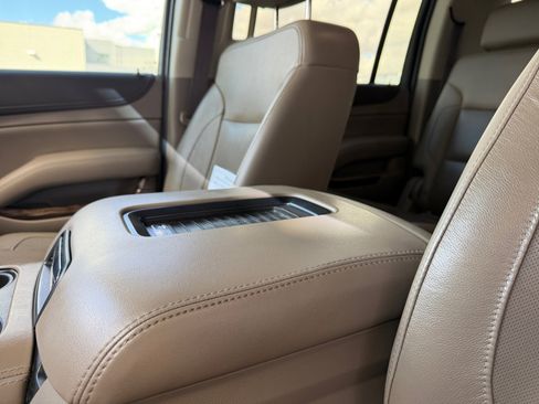 Used 2017 GMC Yukon XL SLT image 15