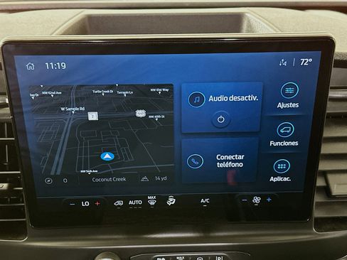 Used 2023 Ford E-Transit Medium Roof image 23