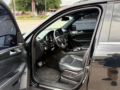 Used 2017 Mercedes-Benz GLE 350 4MATIC w/ Premium 1 Package image 9