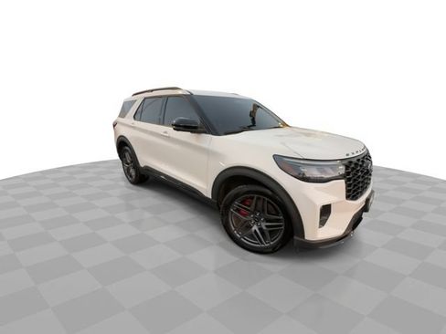 Used 2025 Ford Explorer ST w/ Sun And Sound Package AWD/4WD image 2