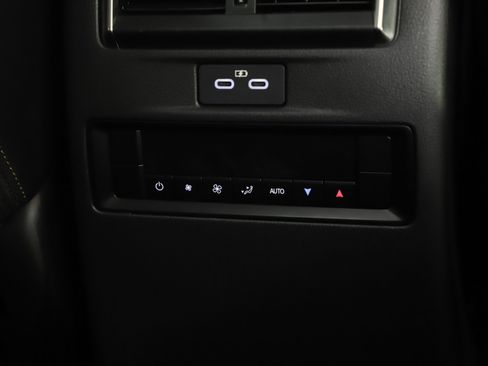 Used 2025 MAZDA CX-90 3.3 Turbo w/ Preferred Package image 17