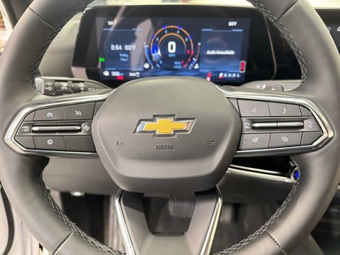 New 2026 Chevrolet Equinox LT AWD/4WD image 14