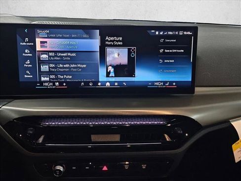 Used 2026 BMW 230i Coupe w/ Premium Package RWD image 11