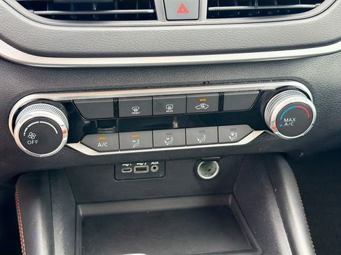 Used 2022 Nissan Altima 2.5 SR FWD image 29