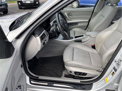 Used 2009 BMW 328i Sedan image 11