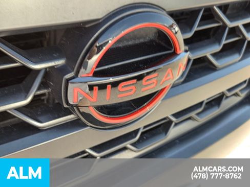 Used 2025 Nissan Frontier PRO-4X AWD/4WD image 15
