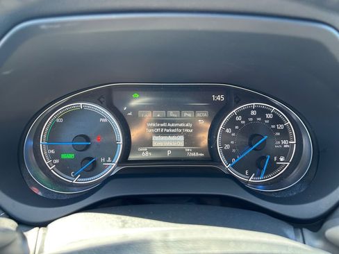 Used 2024 Toyota Venza AWD/4WD image 14