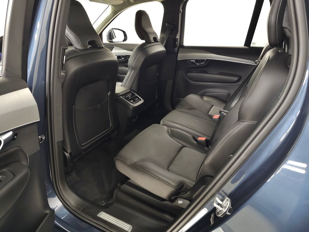 Certified 2025 Volvo XC90 B5 Core w/ Protection Package Premier AWD/4WD image 27