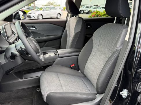 Certified 2023 Nissan Rogue SV FWD image 10