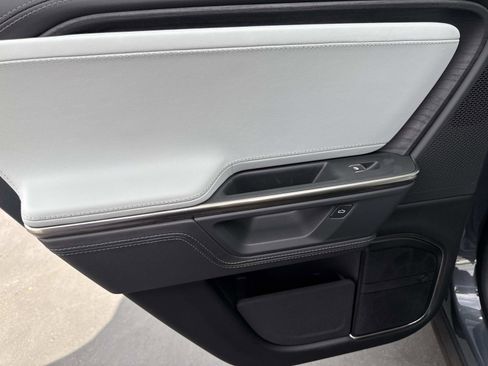 Used 2025 Rivian R1T Adventure image 11